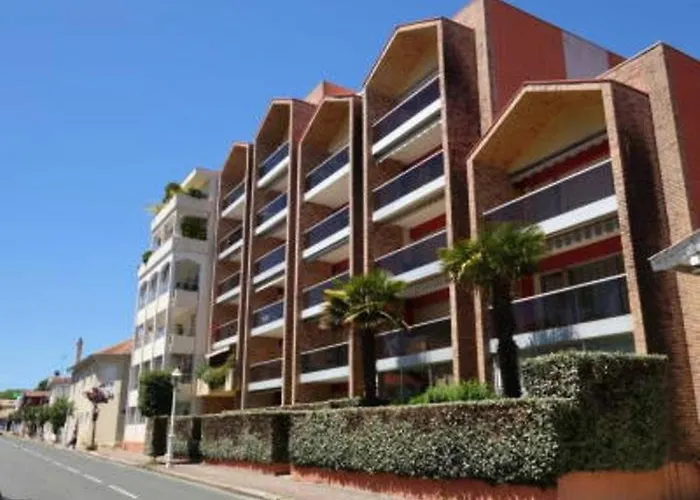 Rénové à 350m De La Plage,